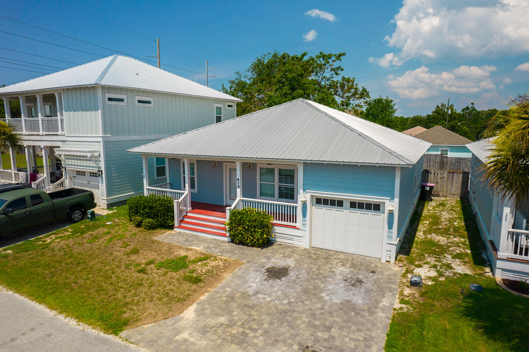 PARADISE GROVE - Residential