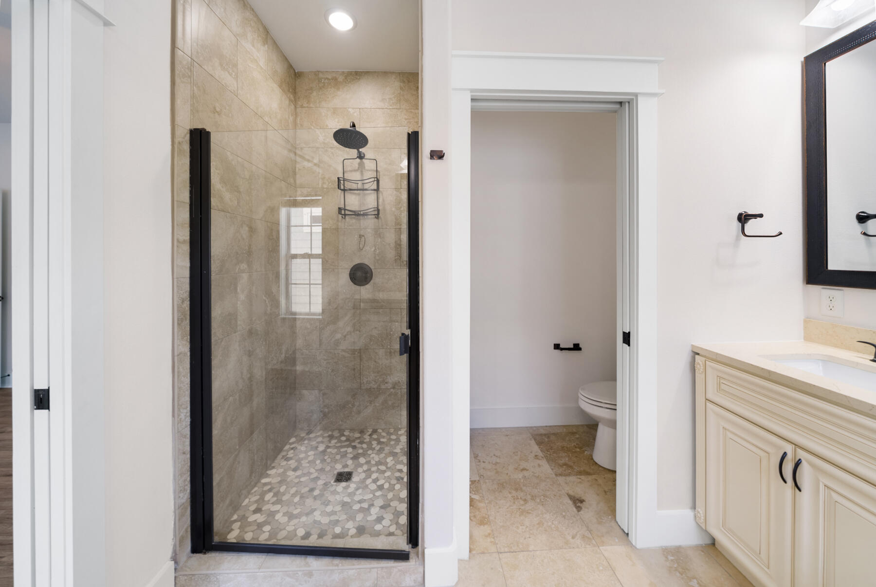 PARADISE GROVE - Residential