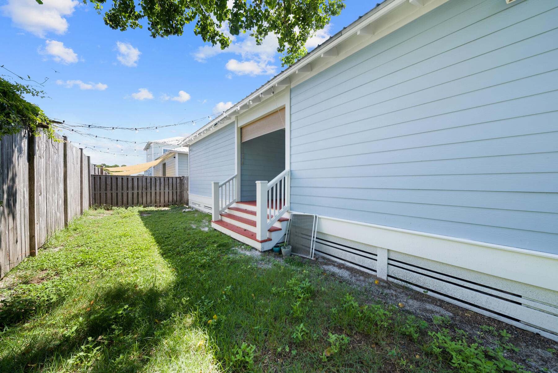 PARADISE GROVE - Residential