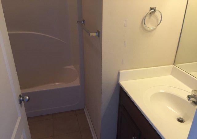 BRANDON OAKS 2ND ADD - Residential