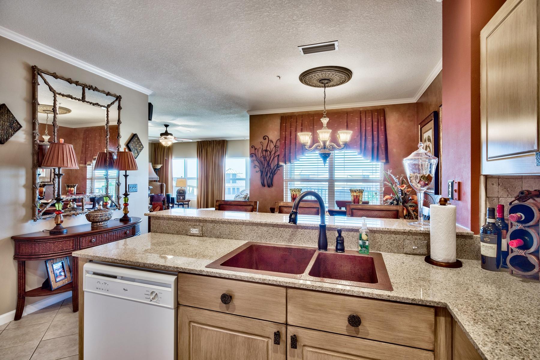 EMERALD WATERS - Residential