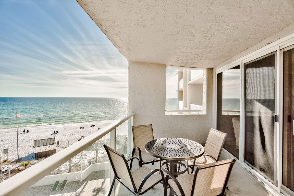 BEACHSIDE TWO - Residential