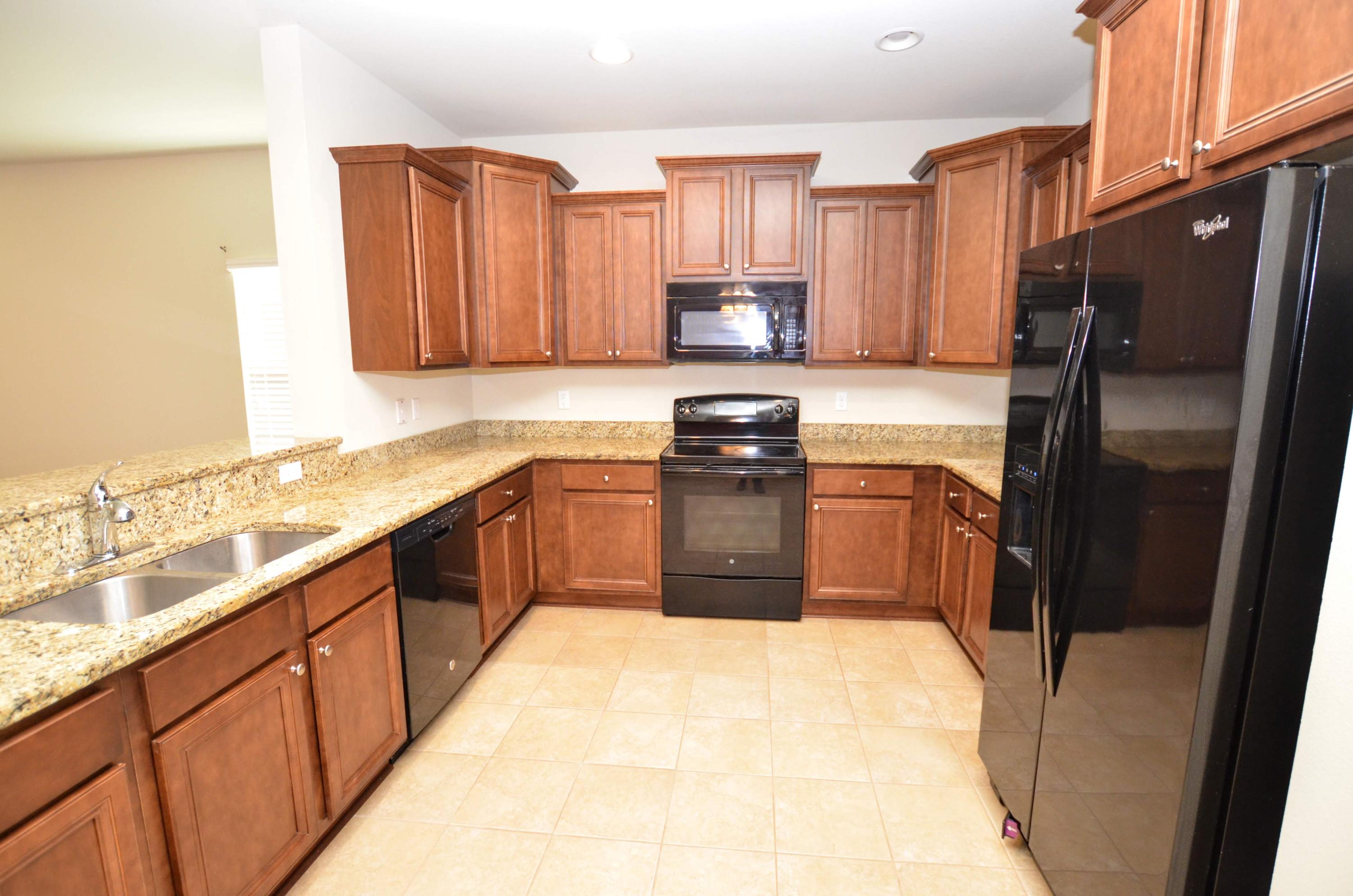 AUTUMN WOODS - Residential