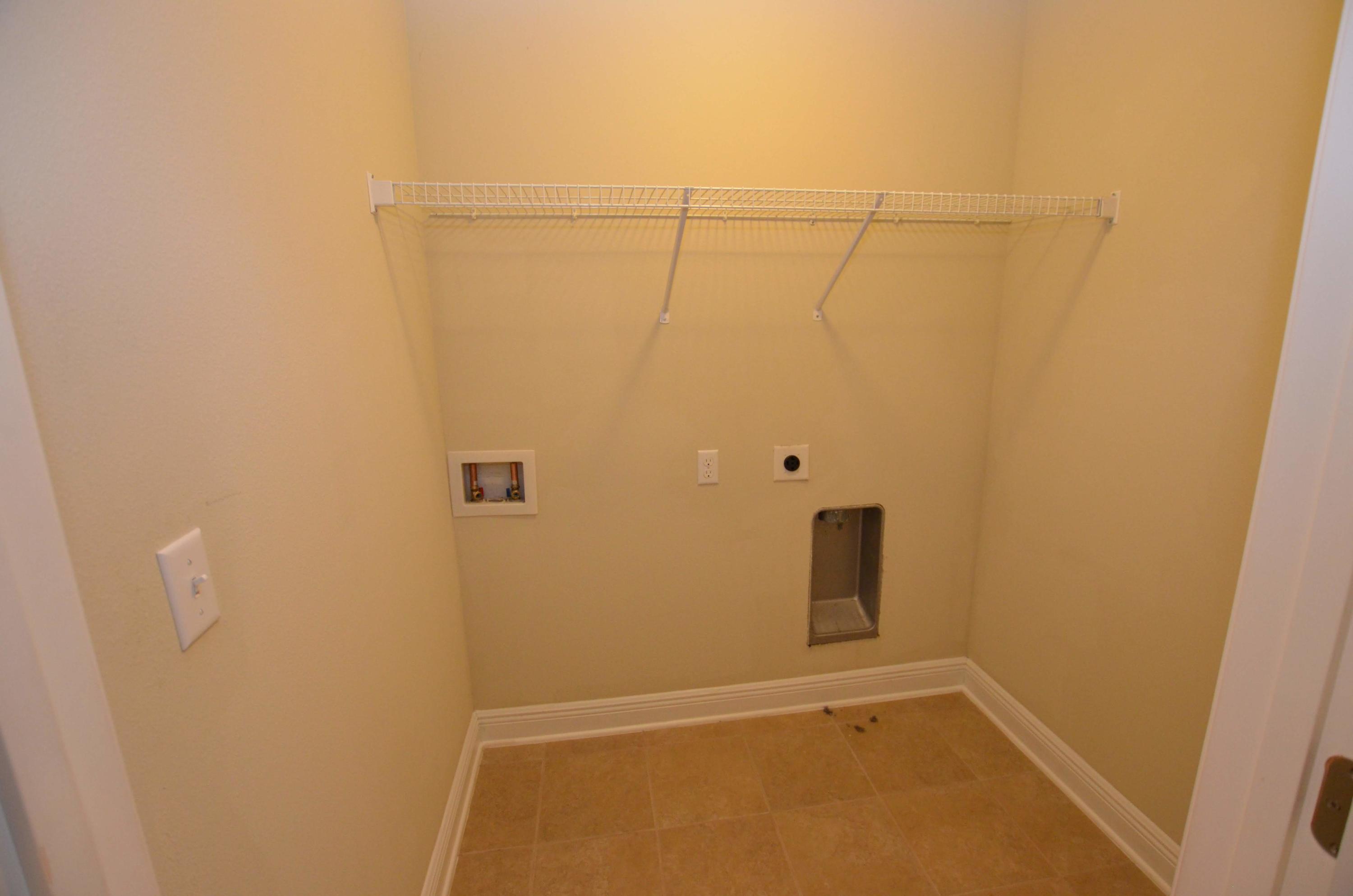 AUTUMN WOODS - Residential