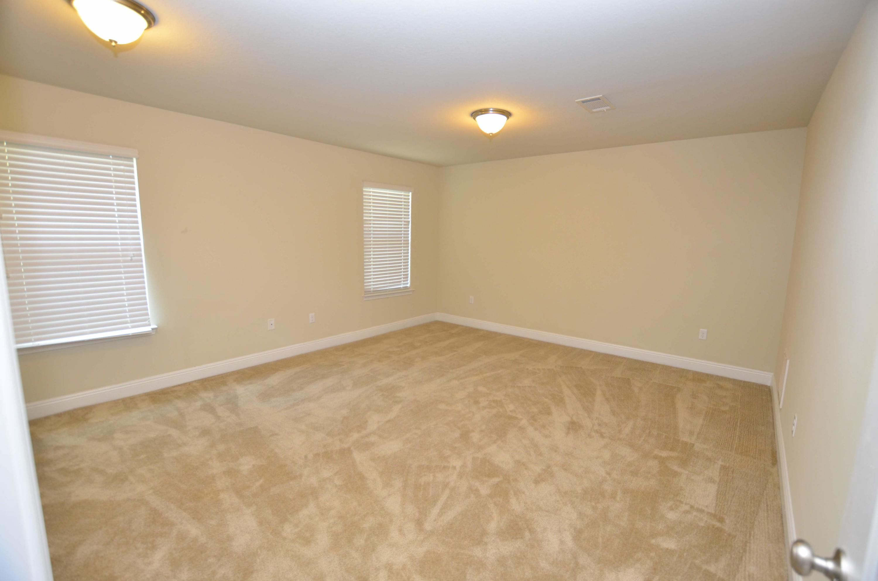 AUTUMN WOODS - Residential