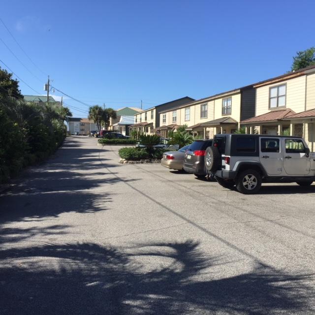 SUMMER HAVEN NORTH T/H - Residential