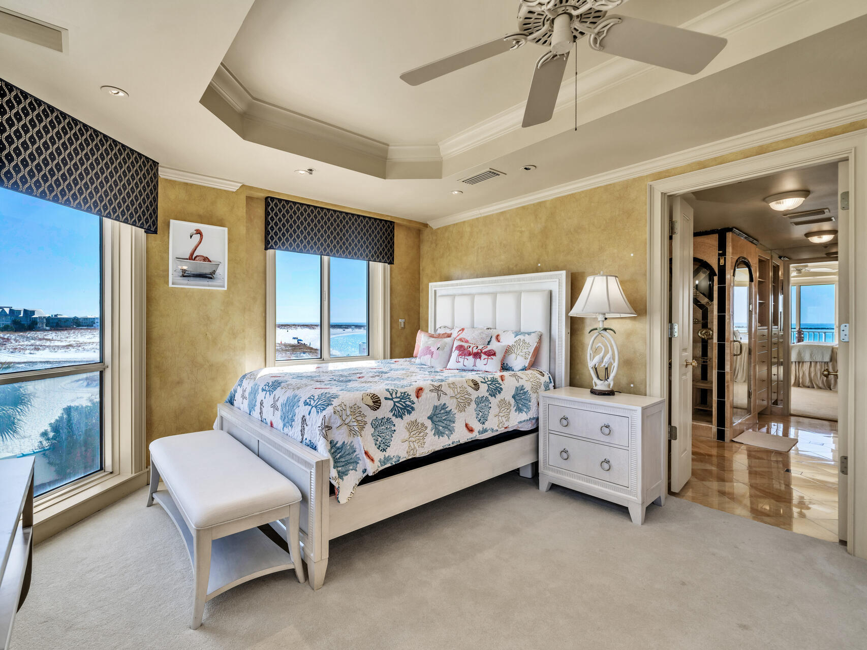 THE ULTIMATE CONDO - Residential