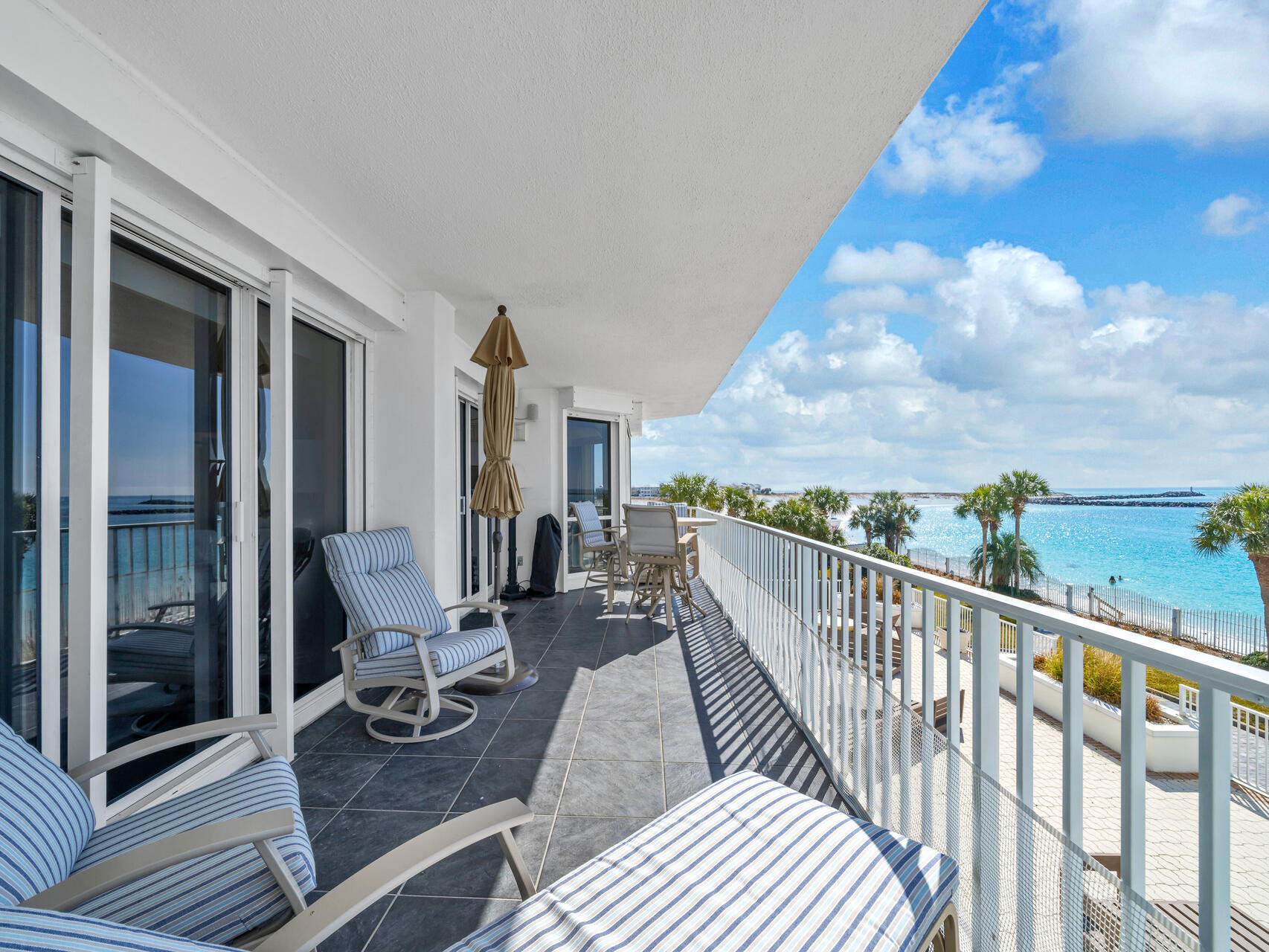 THE ULTIMATE CONDO - Residential