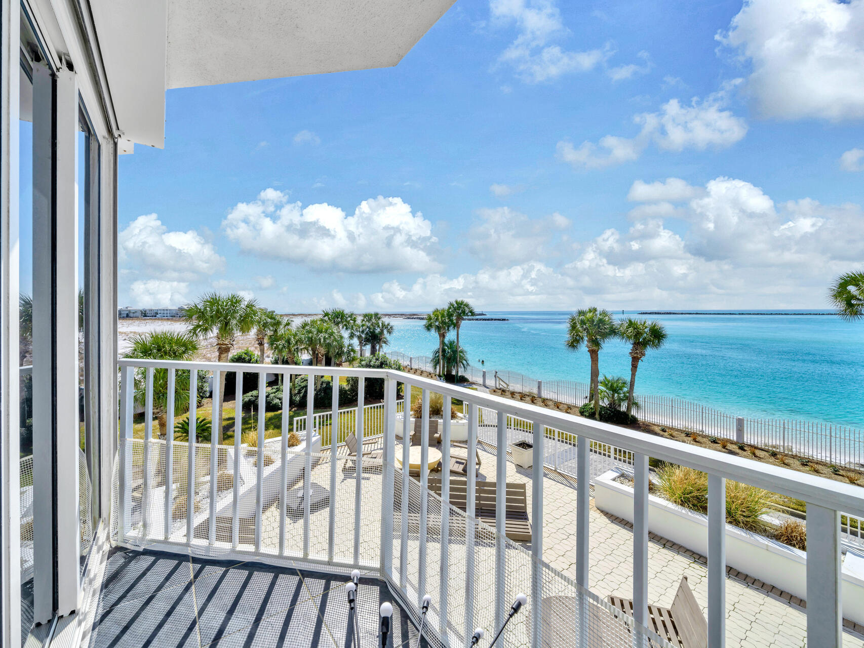 THE ULTIMATE CONDO - Residential