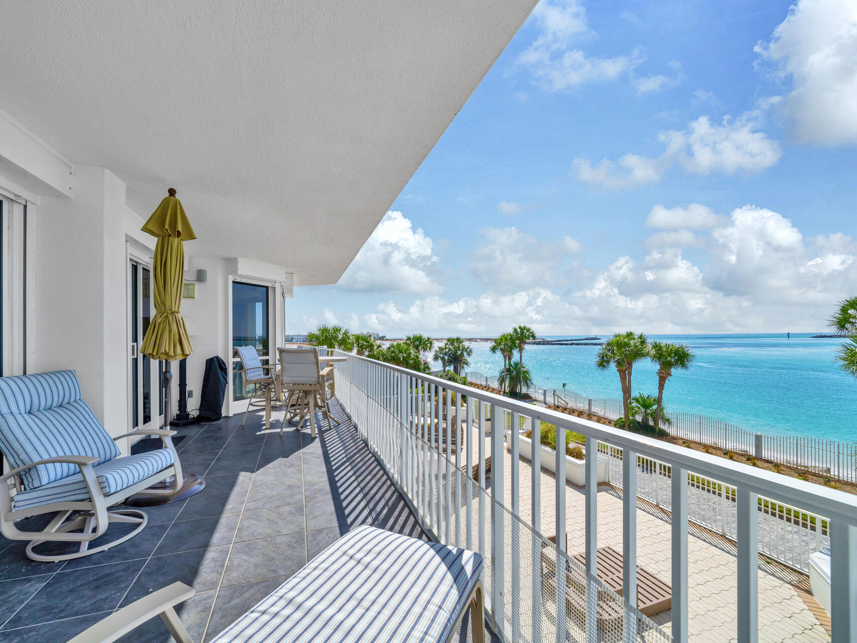 THE ULTIMATE CONDO - Residential