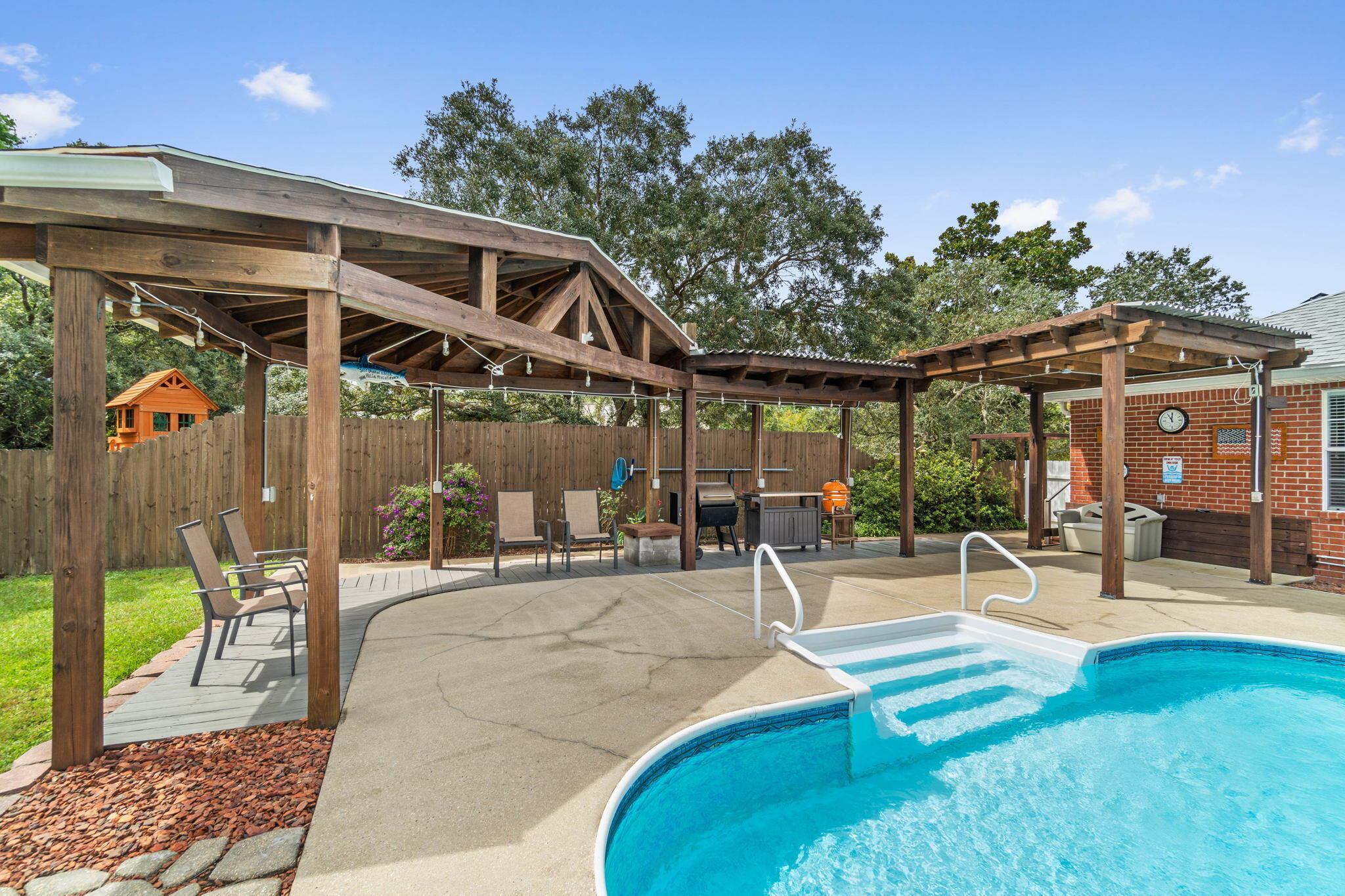 SOUND RETREAT PHASE II - Residential