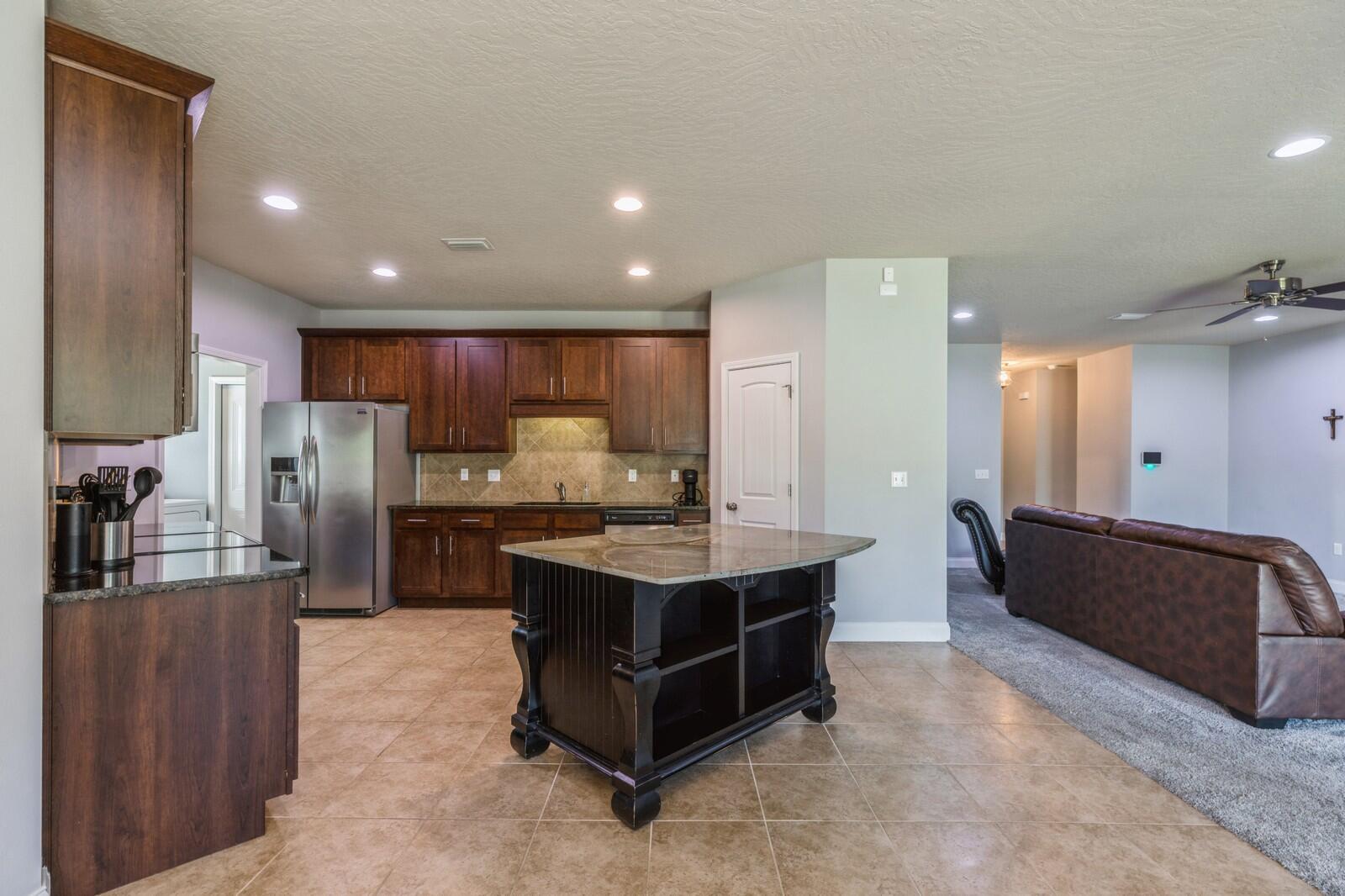 KAITLYNS PRESERVE - Residential