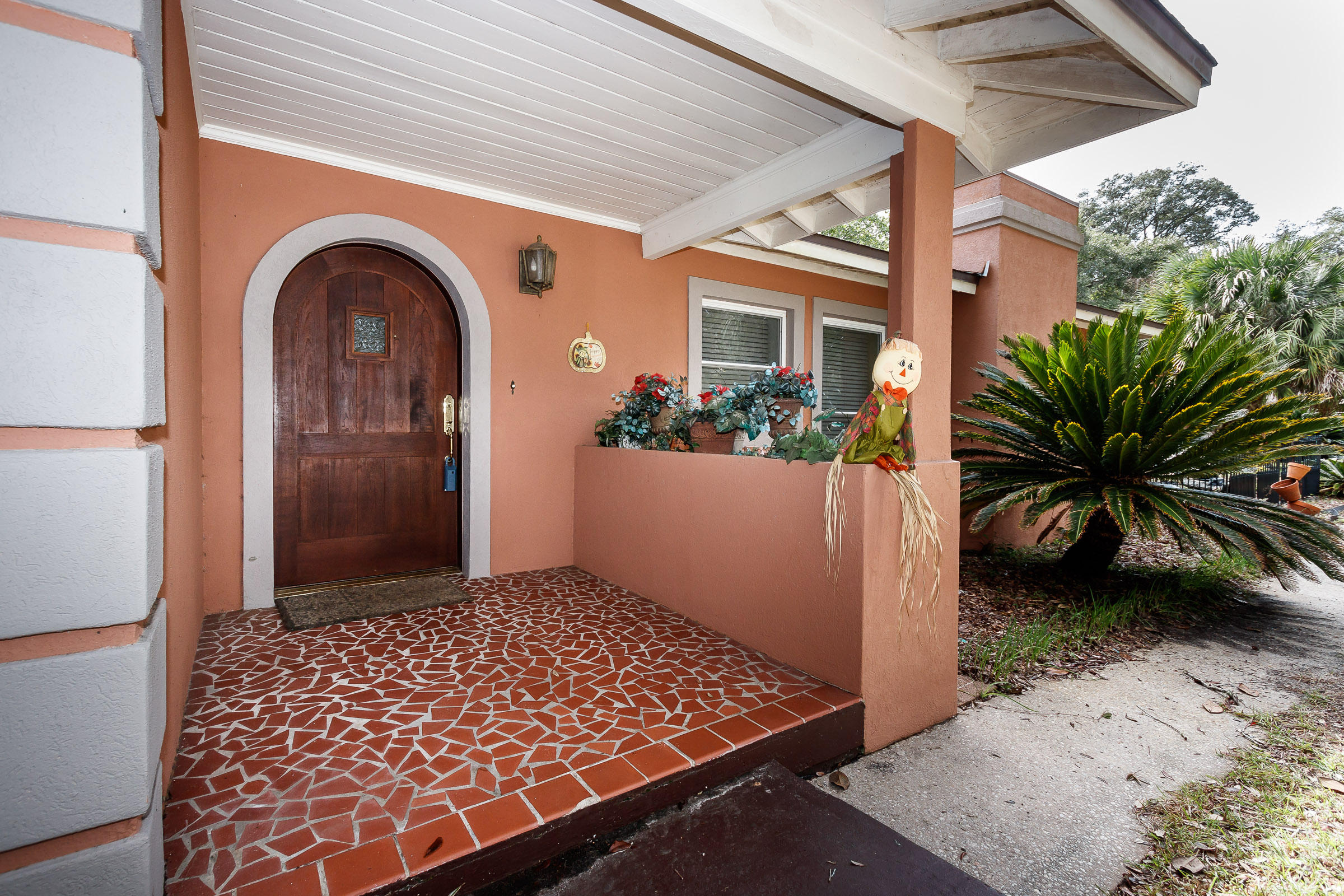 ELLIOTT POINT - Residential