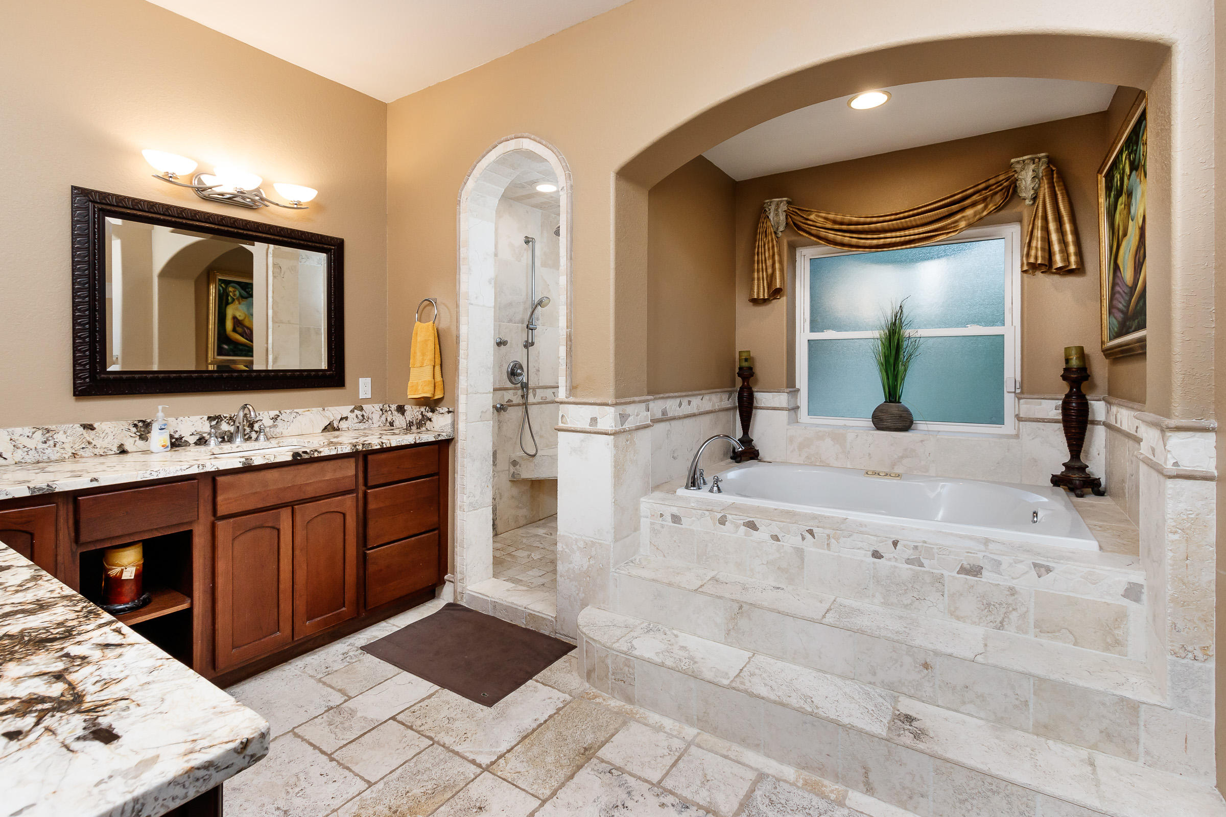 ELLIOTT POINT - Residential