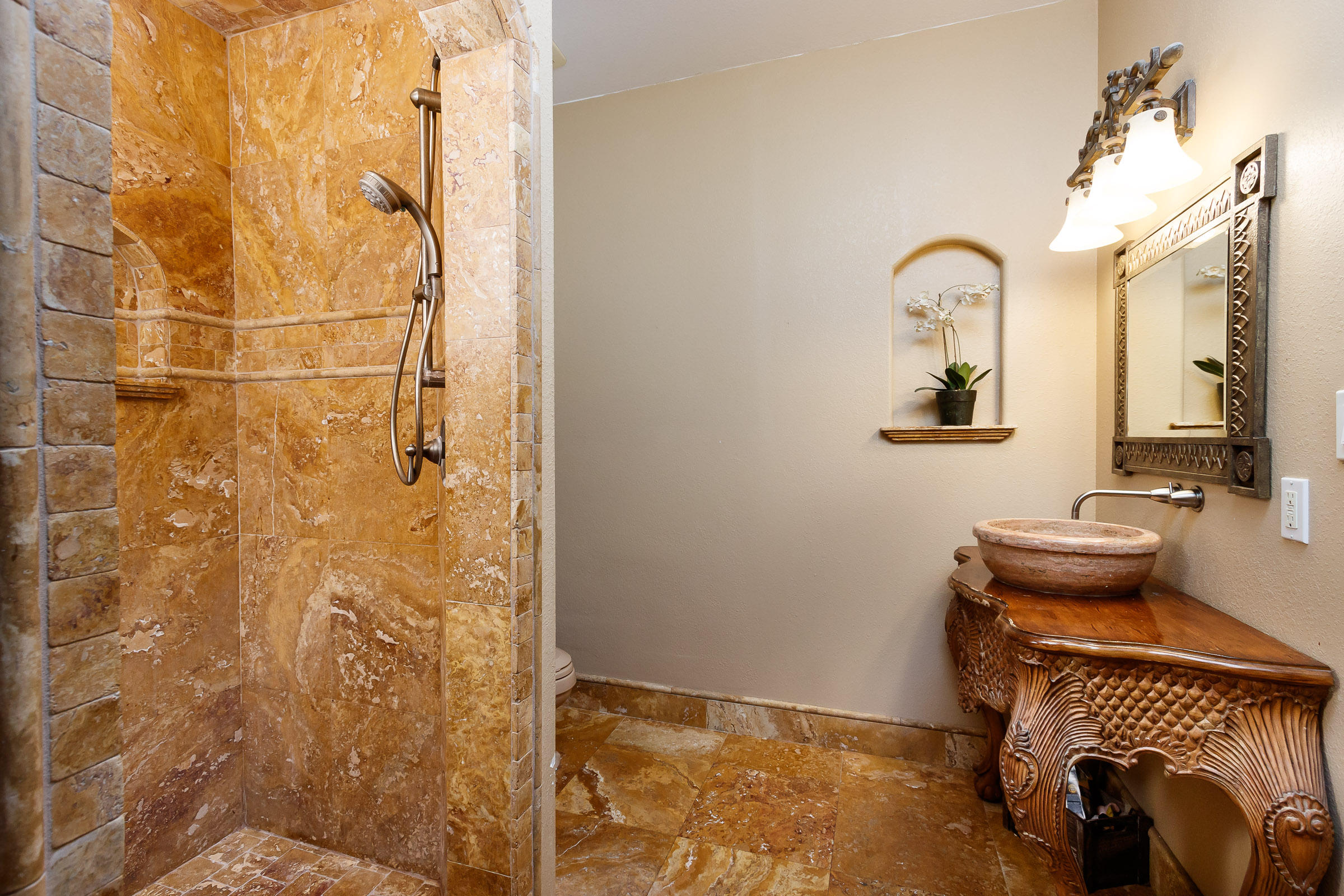 ELLIOTT POINT - Residential