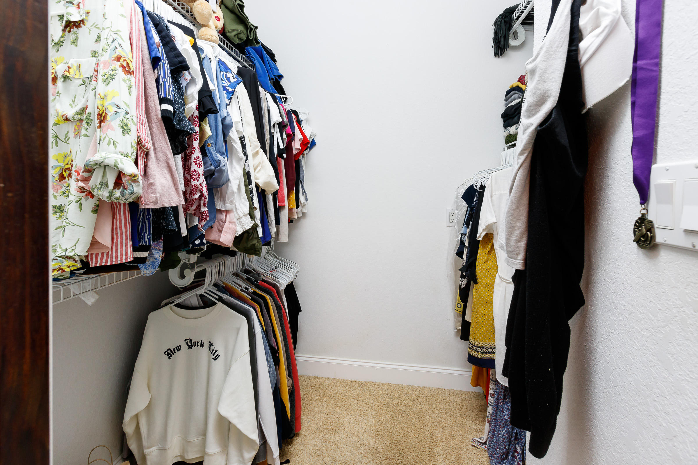 ELLIOTT POINT - Residential