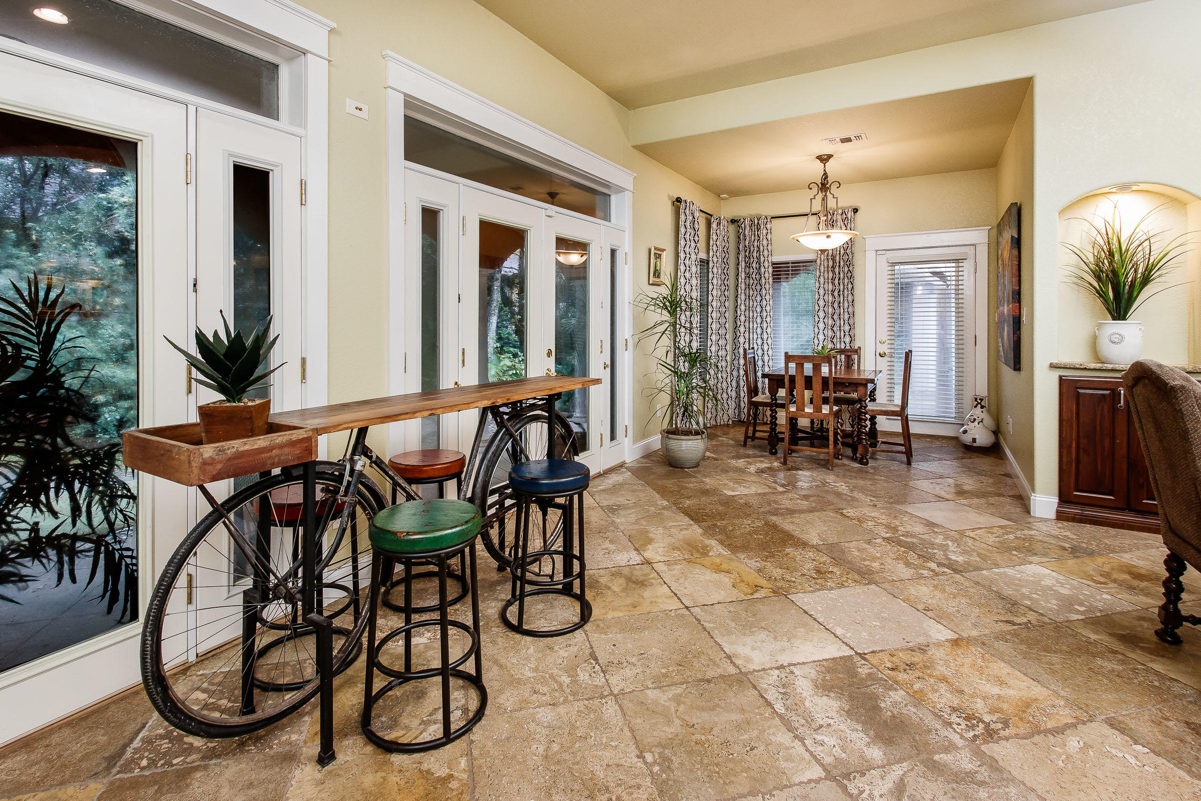 ELLIOTT POINT - Residential