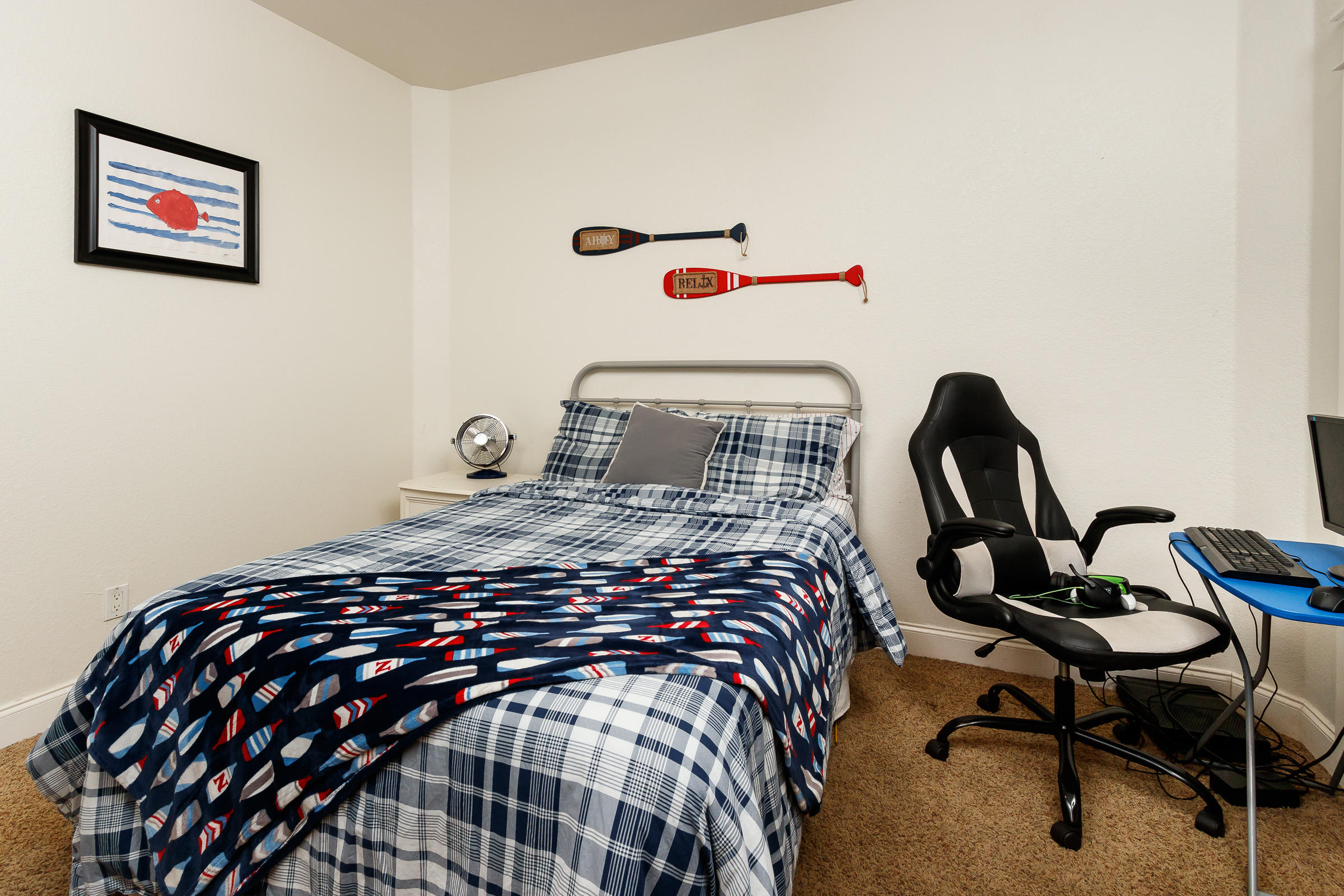 ELLIOTT POINT - Residential