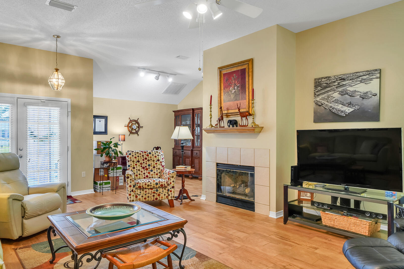 BAYSIDE - Residential