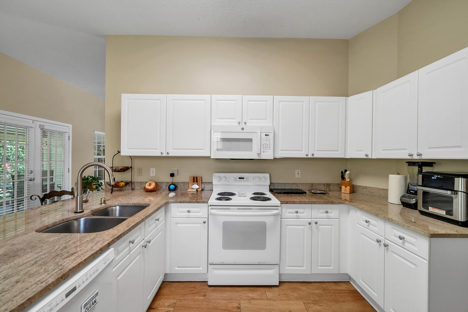 BAYSIDE - Residential