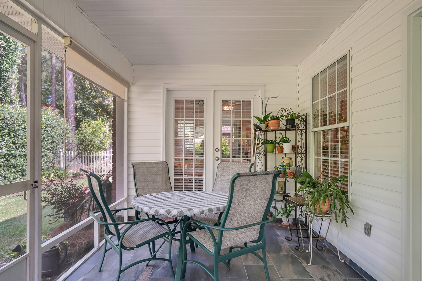 BAYSIDE - Residential