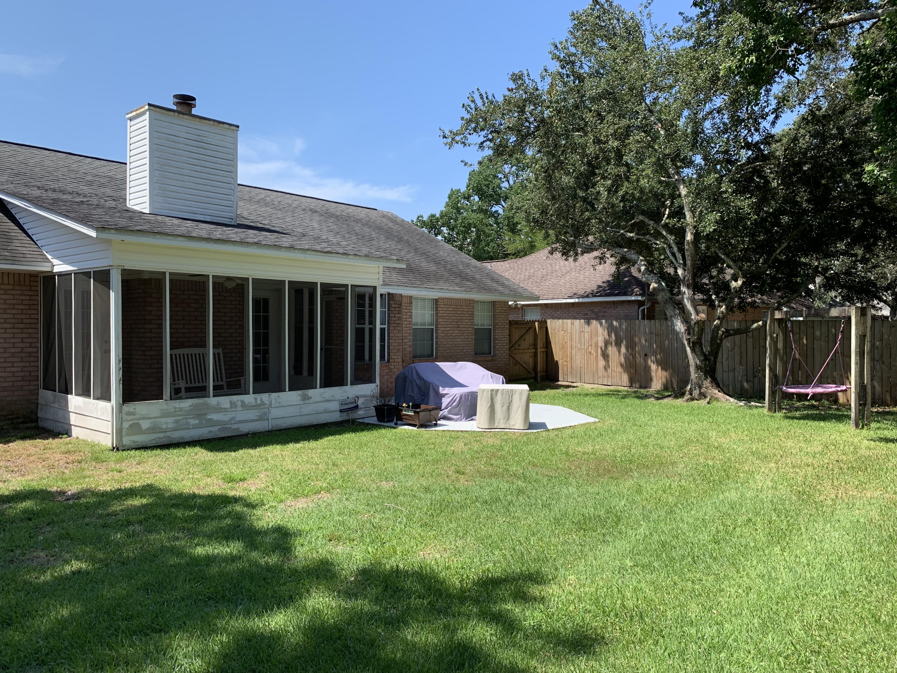 PARKWOOD PLACE AT BLUEWATER BAY - Residential Lease