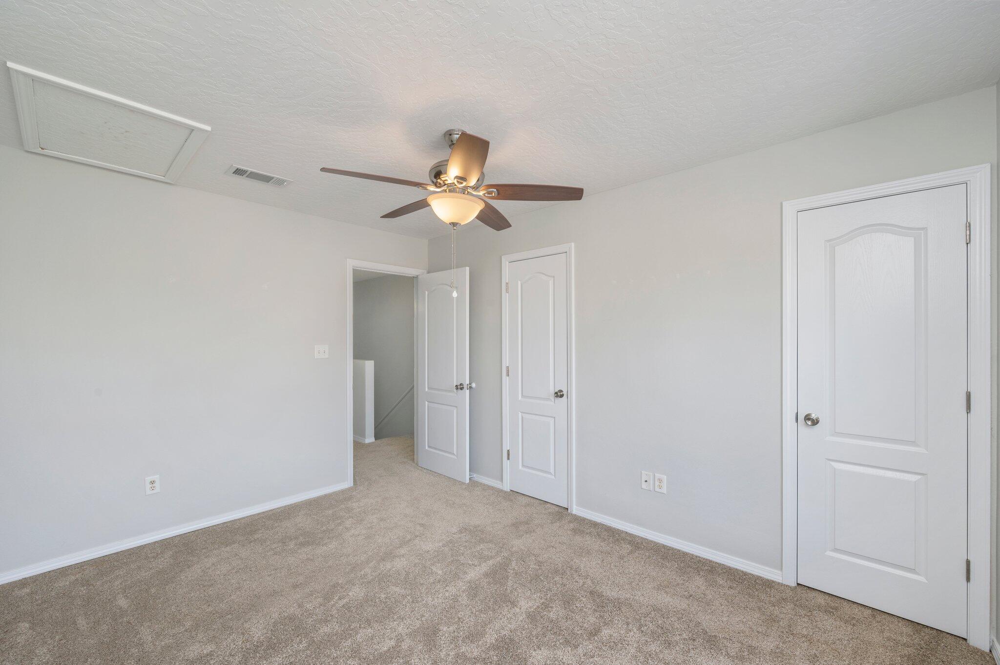 SHAY LIN T/H - Residential