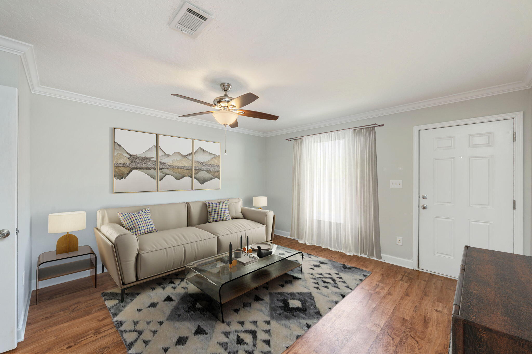 SHAY LIN T/H - Residential