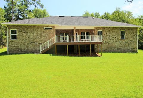 A home in Niceville