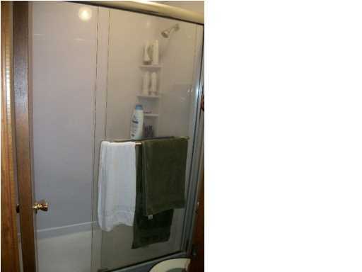 CANDLEWOOD VILLAGE - Residential Lease