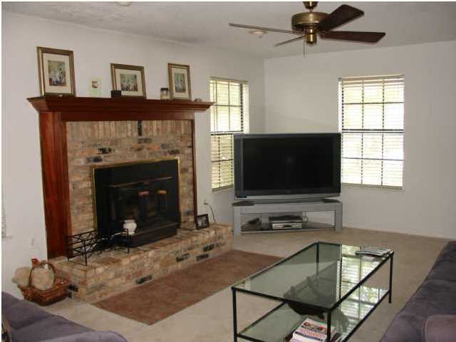 CANDLEWOOD VILLAGE - Residential Lease