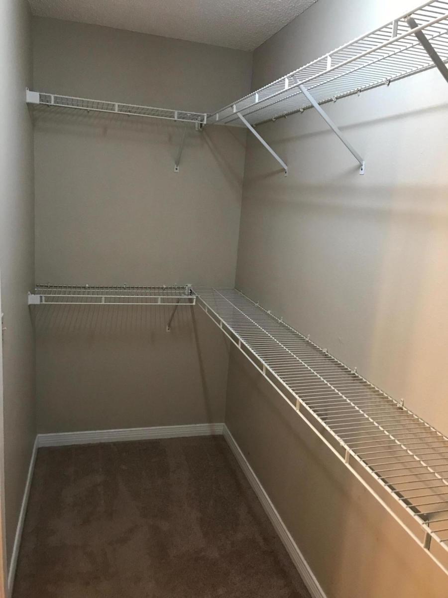 LAKE CHARLESTON LOT 23 BLK C - Residential