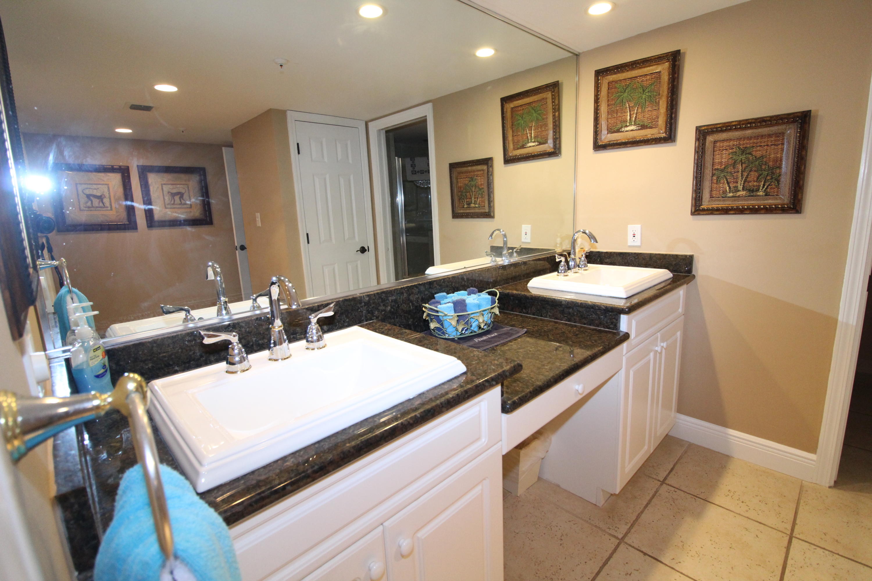 INLET REEF CLUB CONDO - Residential