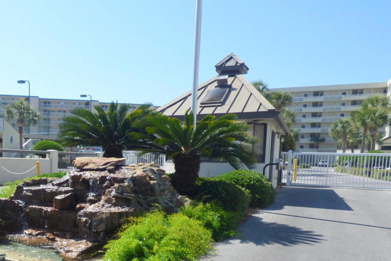 INLET REEF CLUB CONDO - Residential