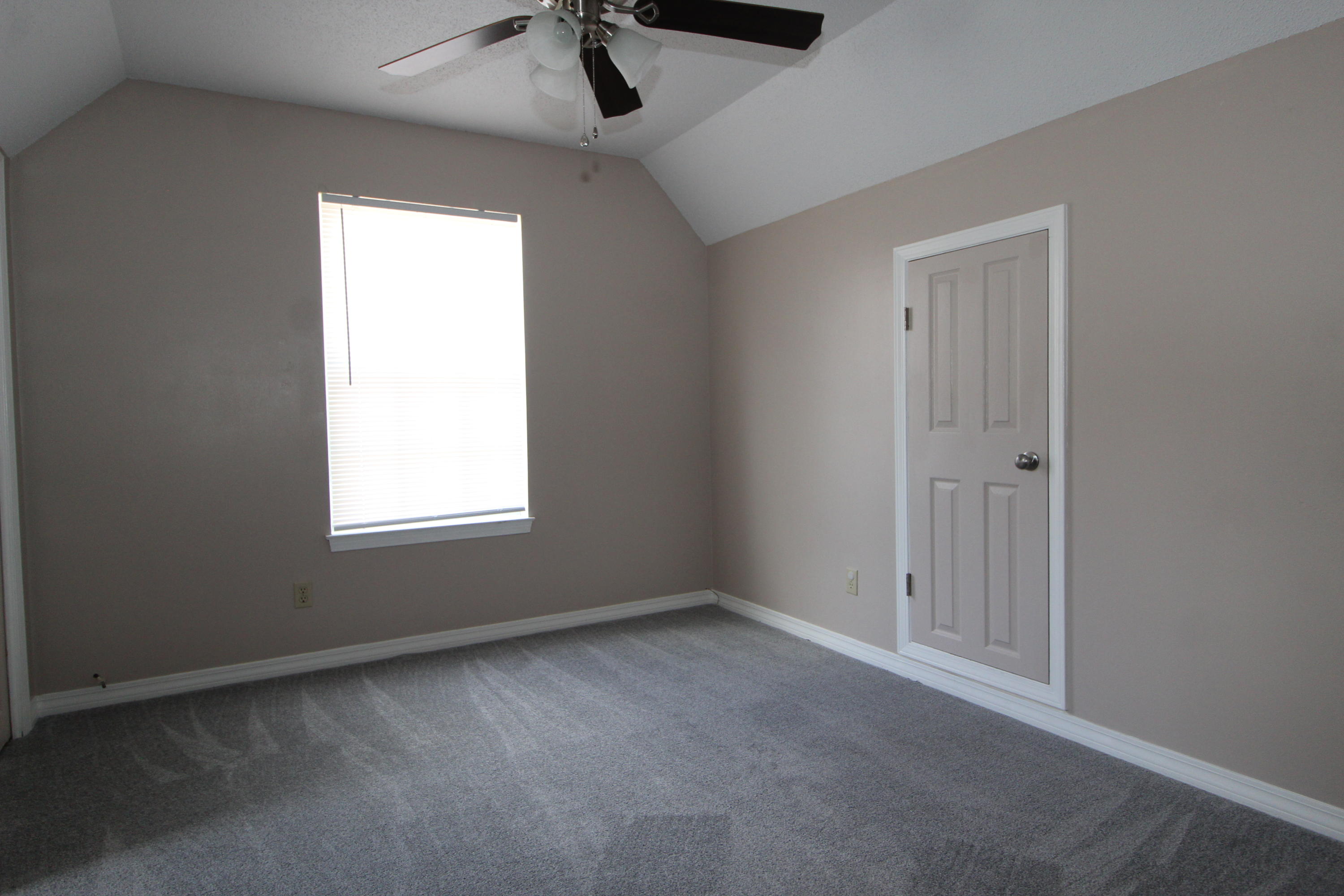 WILLOW BEND PH I LOT 8 - Residential