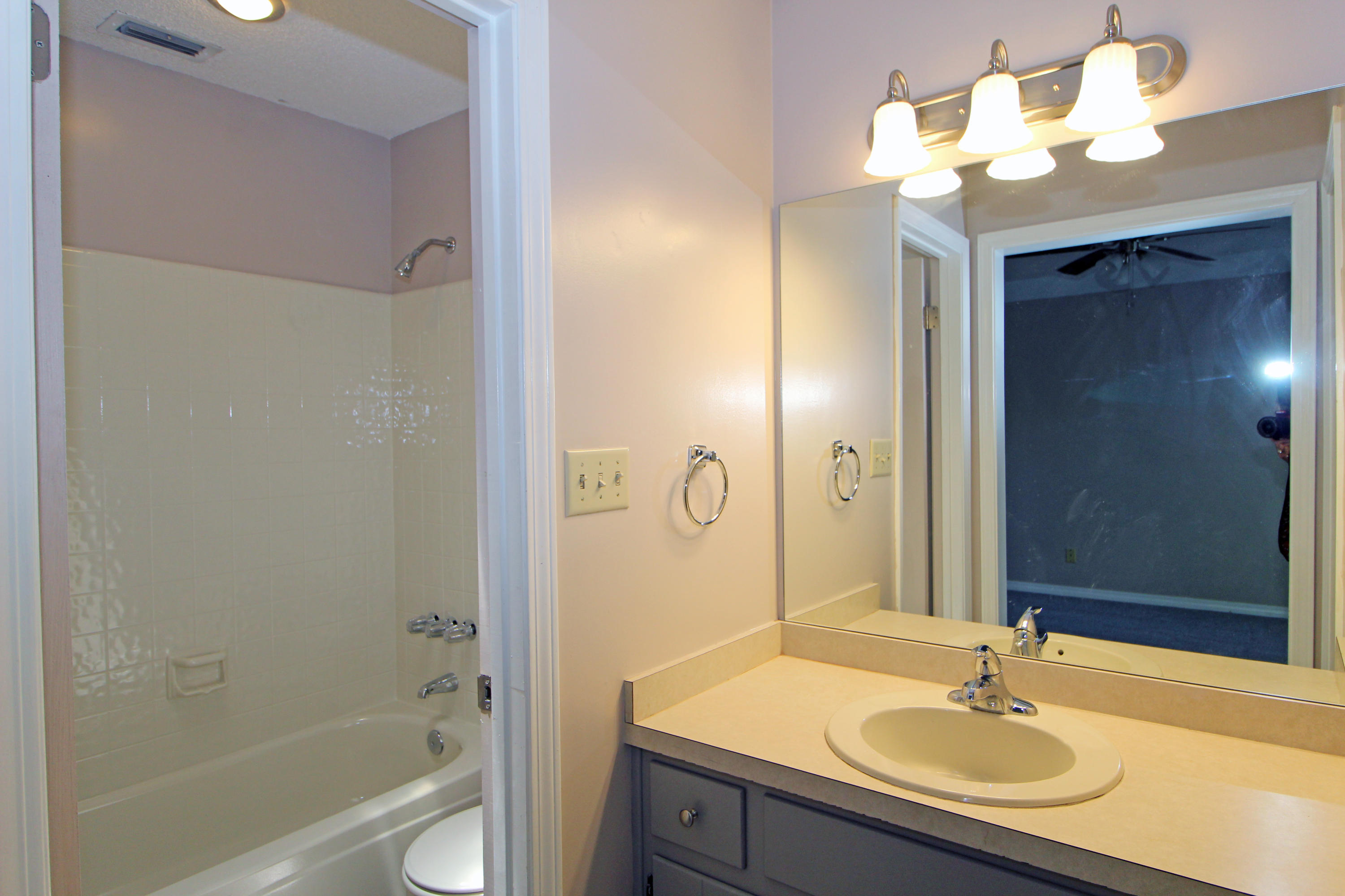 WILLOW BEND PH I LOT 8 - Residential