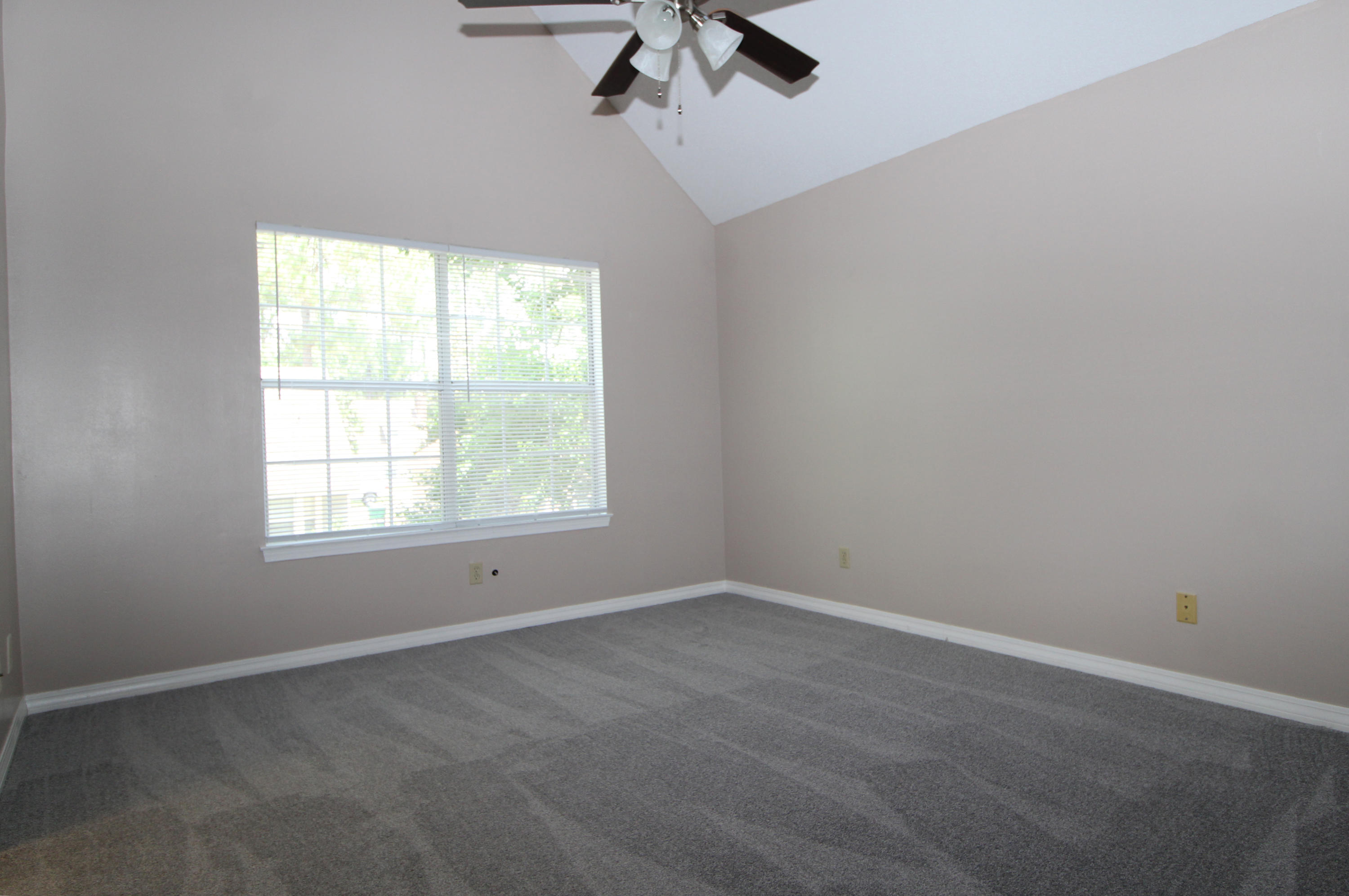 WILLOW BEND PH I LOT 8 - Residential