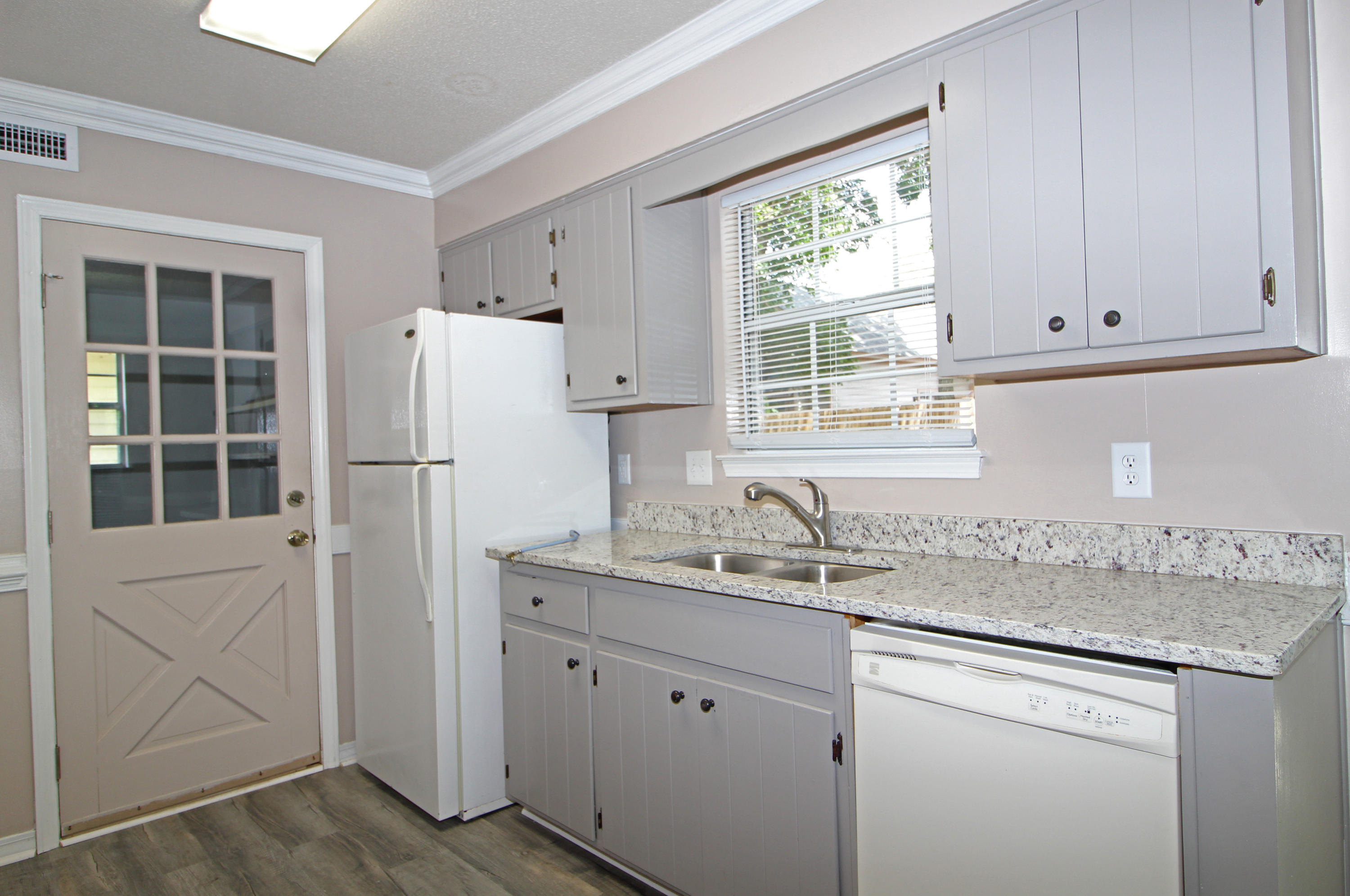 WILLOW BEND PH I LOT 8 - Residential