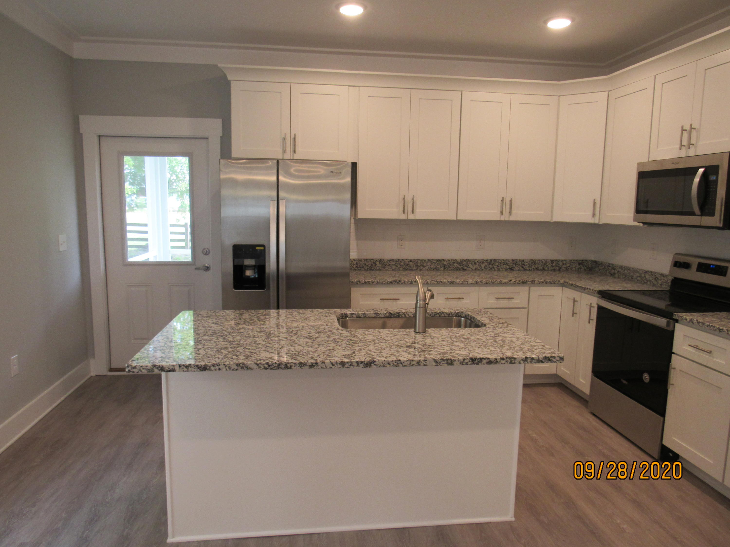 VERANDAS AT FREEPORT - Residential Lease