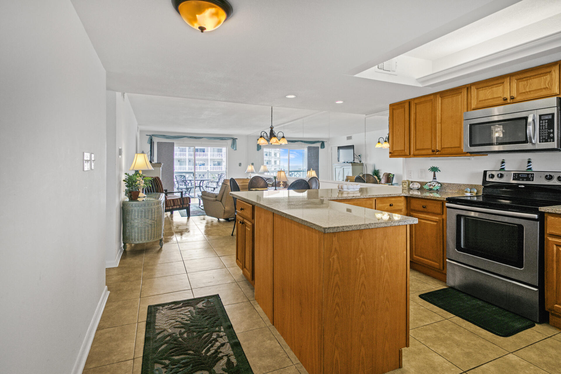 EL MATADOR CONDO - Residential