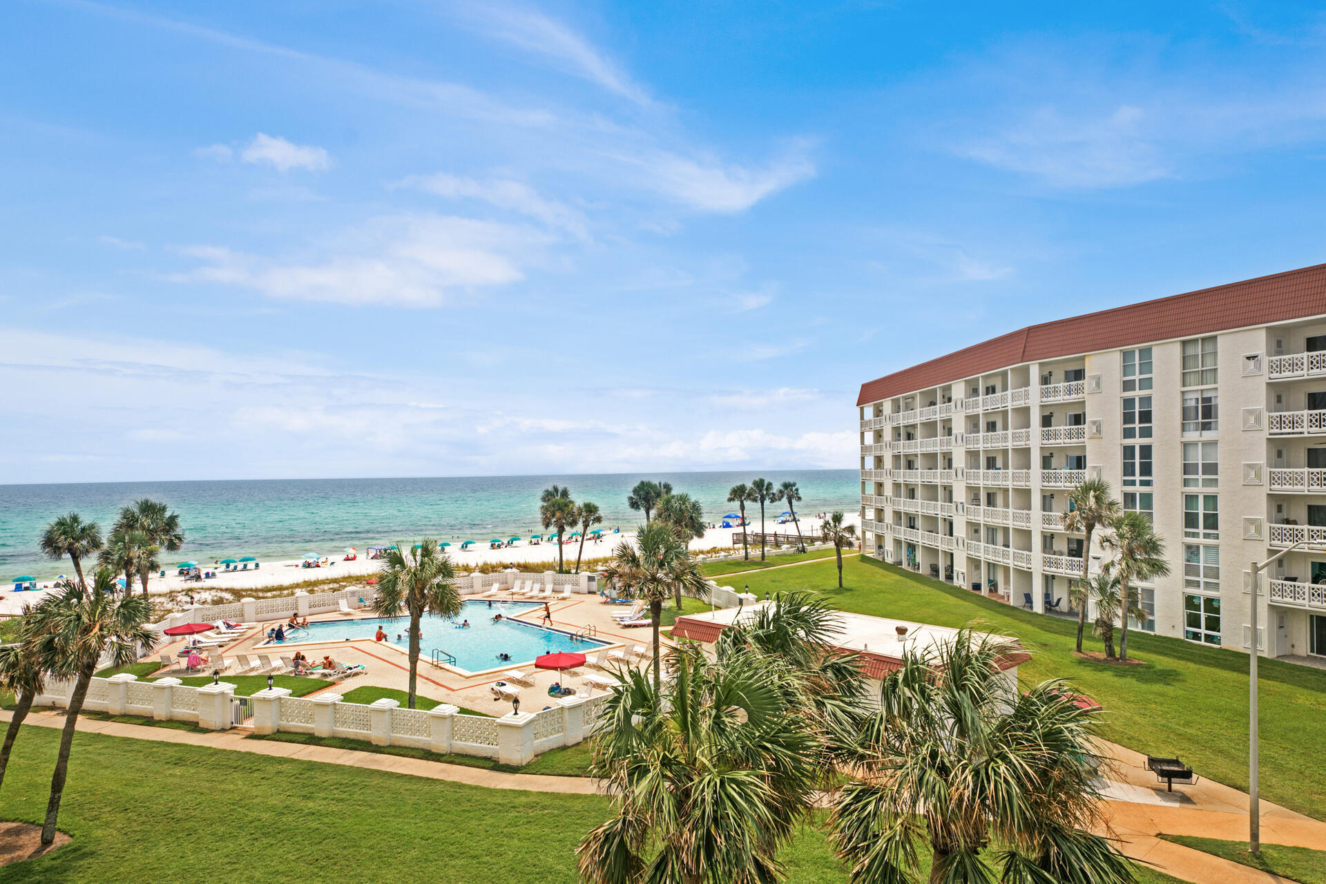 EL MATADOR CONDO - Residential