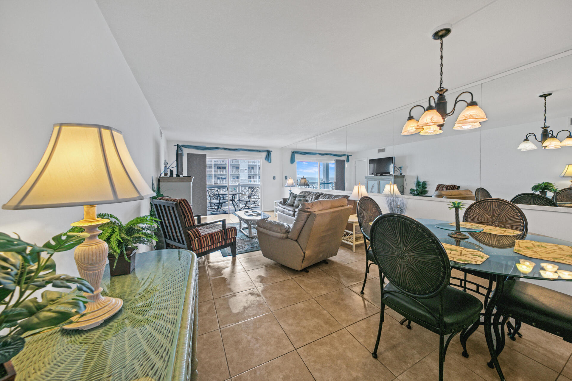 EL MATADOR CONDO - Residential