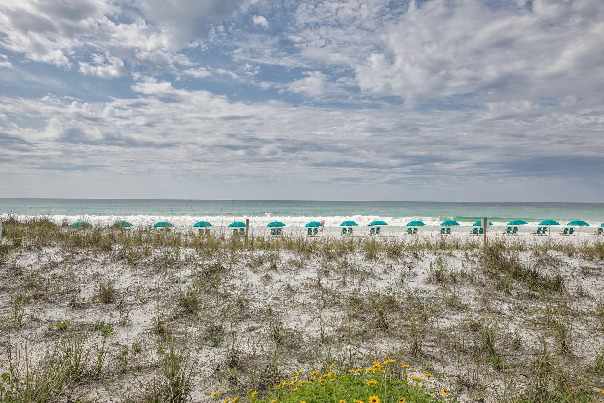 EL MATADOR CONDO - Residential