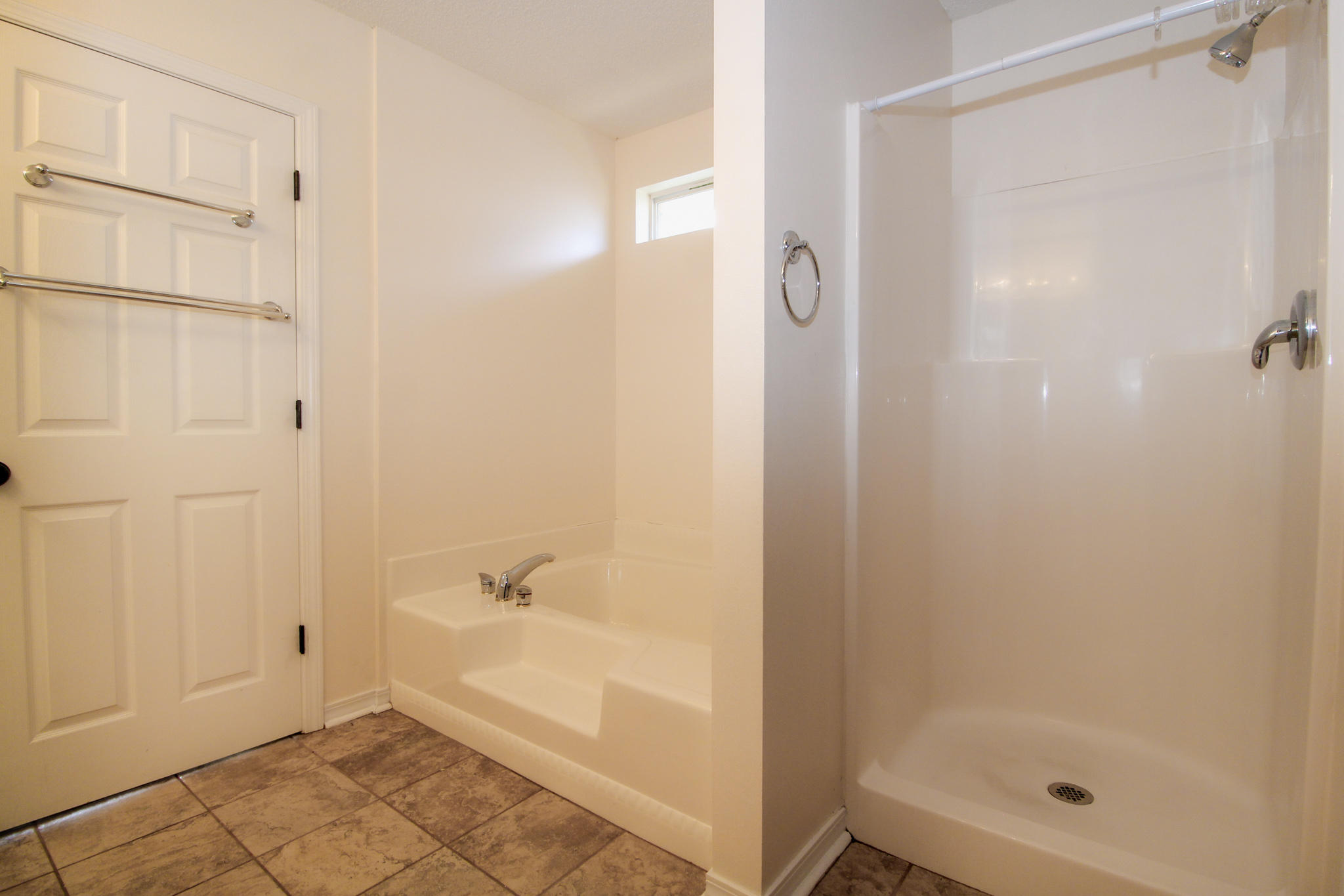 ASHBERRY WOODS - Residential