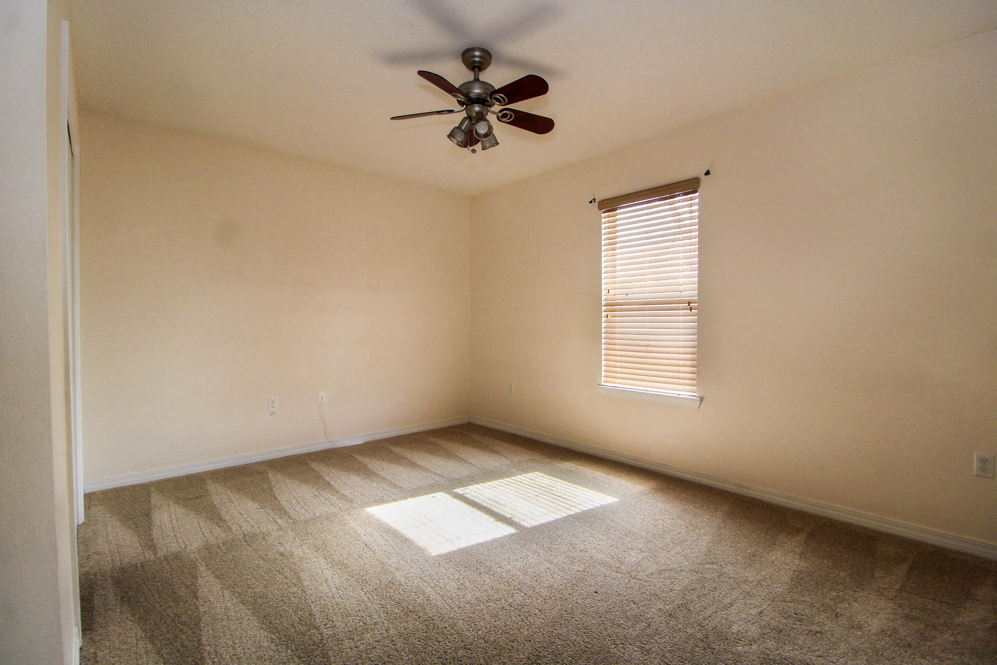 ASHBERRY WOODS - Residential