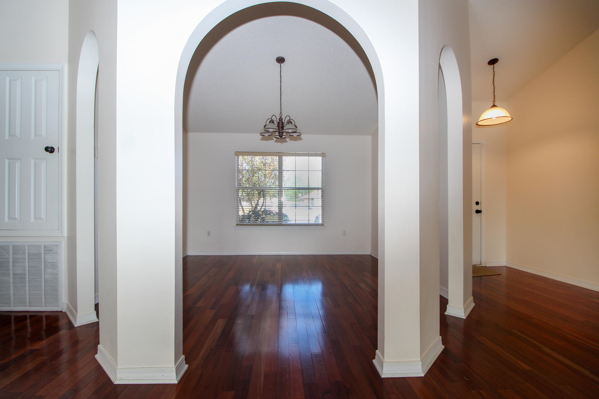 ASHBERRY WOODS - Residential