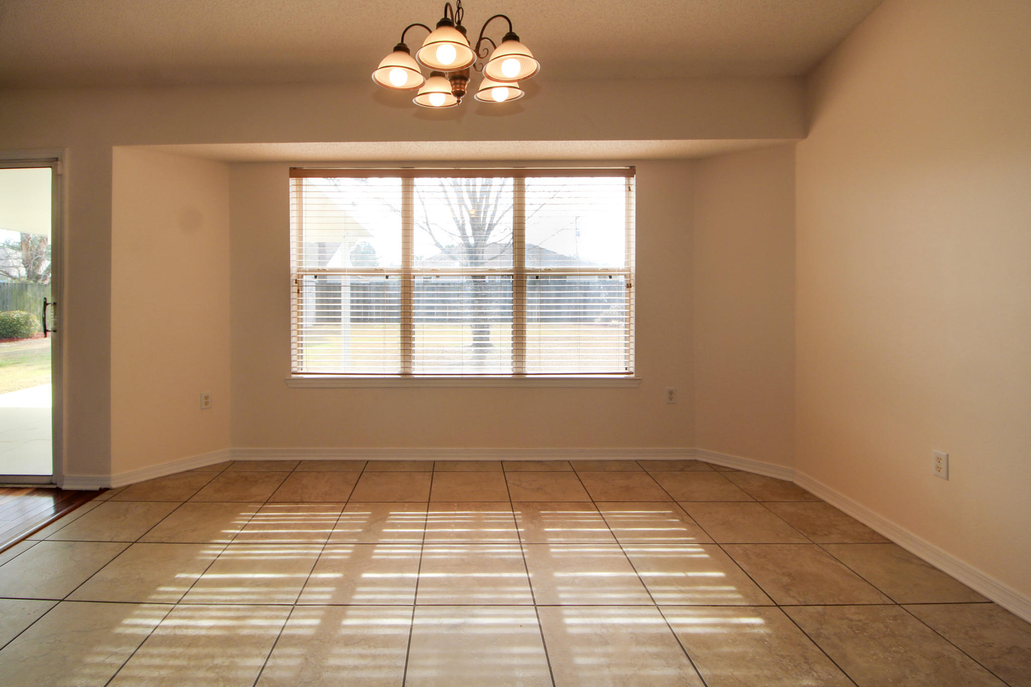 ASHBERRY WOODS - Residential