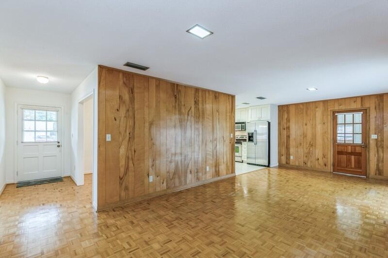 FOREST PARK LOT 32 BLK A - Residential