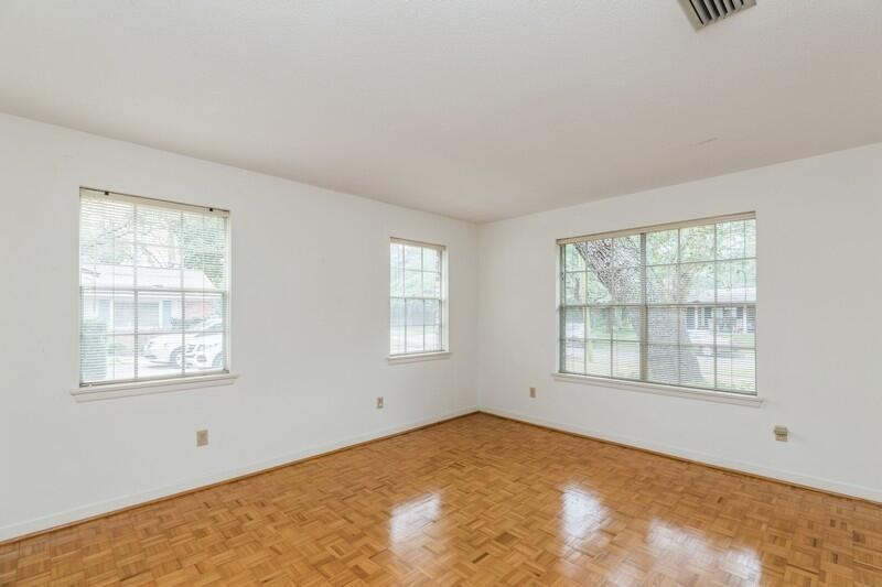 FOREST PARK LOT 32 BLK A - Residential