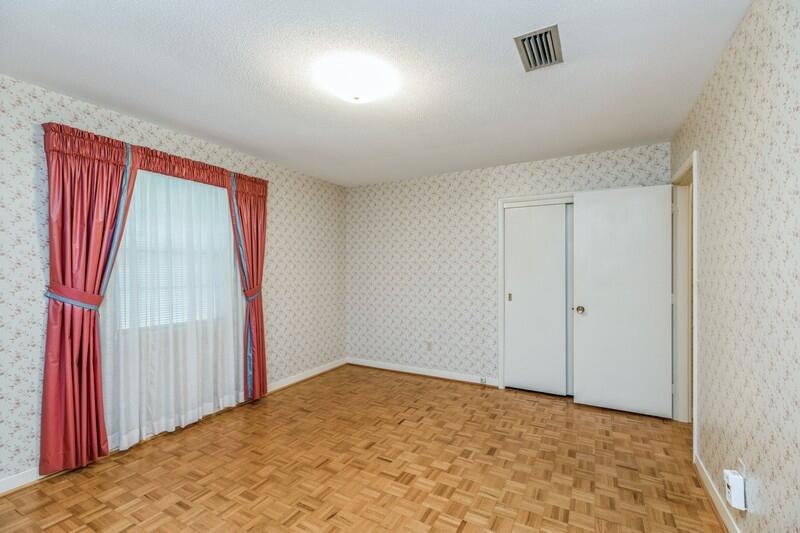 FOREST PARK LOT 32 BLK A - Residential